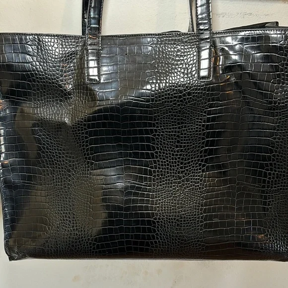 Ted Baker London Black Glossy Tote Bag with Gold Zipper - Picture 5 of 13